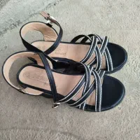 فروش کفش در حد نو