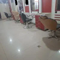 تمامسی لوازم آرایشگاه به فروش میرسد