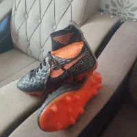 کفش چمن در حد نو|کیف، کفش، کمربند|نیشابور, شهرک بسیج|دیوار