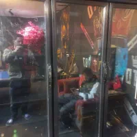 یک عدد یخچالی فروشگاهی سه درب