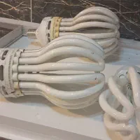 لامپ کم‌ مصرف ۲۰۰ وات