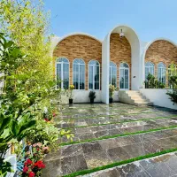 باغ-ویلا-مدرن-نقلی-در-جاده-دریا