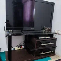 تلویزیون 40 اینچ sony + میز تلویزیون + دیجیتال