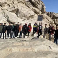 طبیعت گردی و کتابخوانی