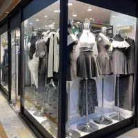 فروشنده خانم یا آقا