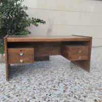 فروش فوری میز چوبی اداری بزرگ