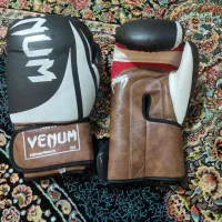 2عدد دستکش بوکس حرفه ای و1عدد باند بوکس اماده