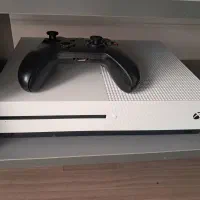 xbox one s با قابلیت ریختن بازی بدون سی دی