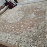 دوعددفرش 12متری کرمی رنگ معامله بافرش سورمه ای