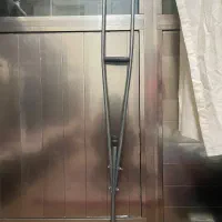 عصا زیر بغل