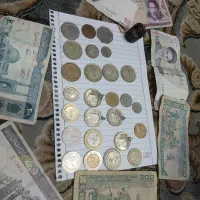 ۲۶ عدد سکه قدیمی ۷عدد هم کاغذی