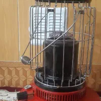 چراغ وساعت ایستاده