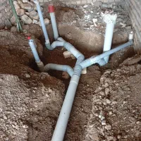 خدمات لوله کشی  وبرق کشی  ساختمان