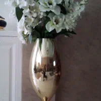 گلدان پایدار بزرگ و گل