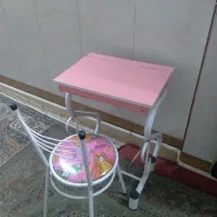 صندلی و میزلوازم التحریر