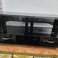 میز تلویزیون شیشه ای