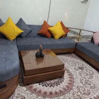 مبل ال راحتی|مبلمان خانگی و میز عسلی|اندیشه, اندیشه فاز ۱|دیوار