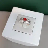 یاقوت سونچیا همراه ۴عدد الماس طبیعی کد۱۹۴۳|جواهرات|اصفهان, نقش جهان|دیوار