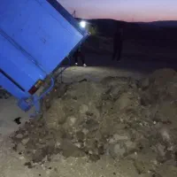 نیسان کمپرسی خرمرود