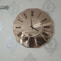 ساعت دیواری