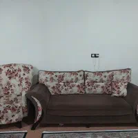 مبل راحتی هشت نفره به همراه میز عسلی