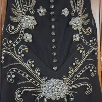 لباس شب|لباس|صدرا-فارس, فاز ۱|دیوار