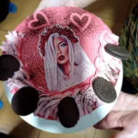 آموزش حضوری کیک...از پایه تا خامه کشی و تزیین