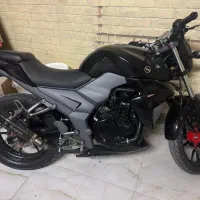 موتور سیکلت اس وای ام 250 لاکی