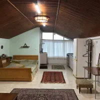 سوییت سقف چوبی در باغ خوش منظره