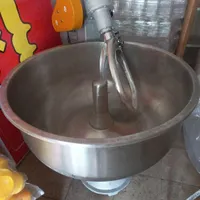 خمیر کن ۱۸۰ کیلویی تک فاز و آسیاب ۳ فاز|ماشین‌آلات صنعتی|کرمان, |دیوار