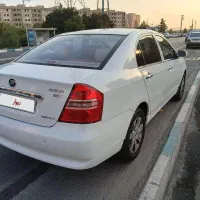 لیفان مدل ۹۵ موتور ۱۸۰۰