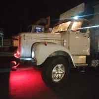 اسکانیا 111 تک باری