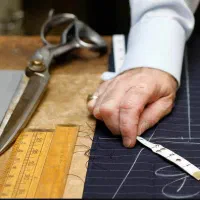 تو مدل بیار من میدوزمش