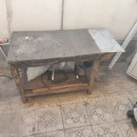دوتا میز پستهاسازی چوبی محکم