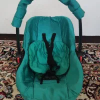 کریرنوزاد وعروسک