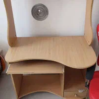 میز کامپیوتر