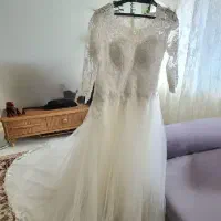 فروش لباس عروس دنباله دار مناسب سایز ۴۶تا ۵۴|لباس|اصفهان, کوی شهید کشوری|دیوار