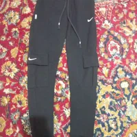 تعدادی لباس و شلوار