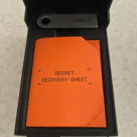 کیف پول سخت افزاری لجر مدل نانو اس پلاس|قطعات و لوازم جانبی رایانه|اصفهان, احمدآباد|دیوار