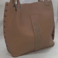کیف رنگ کرم بژ