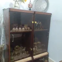 بوفه کشو دار و مبل تک نفره چوبی