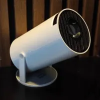 پروژکتور 8k/تلویزیون همراه /کالیوس