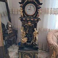 ساعت  سلطنتی کنار سالنی۱/۵۰۰ میلیون تومن