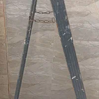 نردبان فلزی