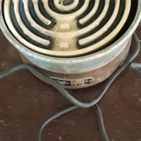 اجاق برقی قدیمی،عتیقه|کلکسیون اشیاء عتیقه|زرند, |دیوار