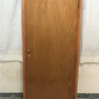 درب چوبی با چارچوب