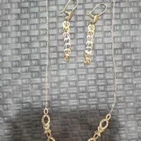 گردنبد و گوشواره طلا