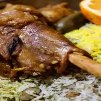 تهیه غذا و رستوران سه پند