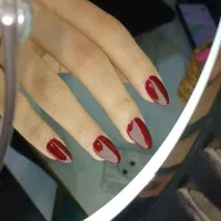 کاشت و ترمیم ناخن ژل و پودر