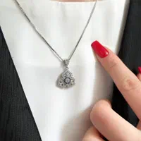 مدال نقره کد moonفرشته‌ روی ماه نقره سازی رضازاده|بدلیجات|تبریز, |دیوار